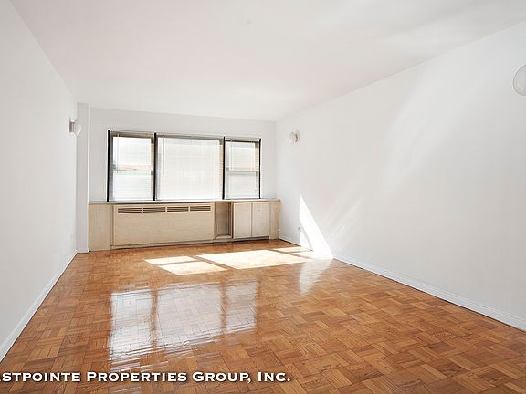 2nd image of 335-341 E 51st St #2A