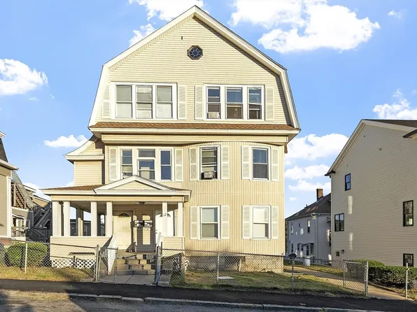 12 Windsor St, Worcester, MA 01605