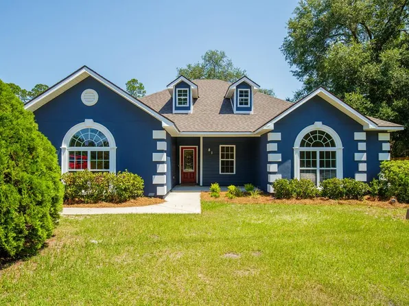 81 E Jackson Ave, Lakeland, GA 31635