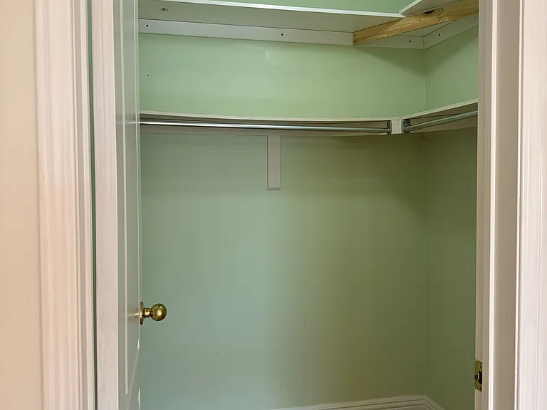 58 Brentcliff Dr #UPPER — Photo 35
