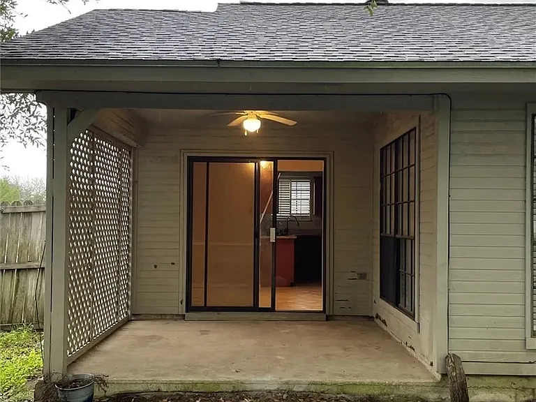4713 Pembrook Ln — Photo 20