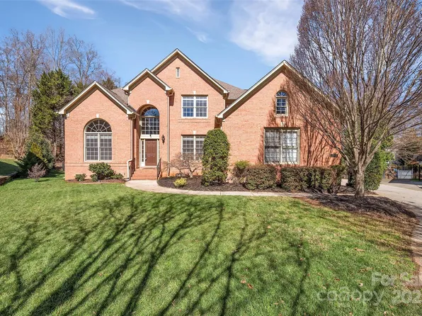 11402 Bloomfield Dr, Charlotte, NC 28277