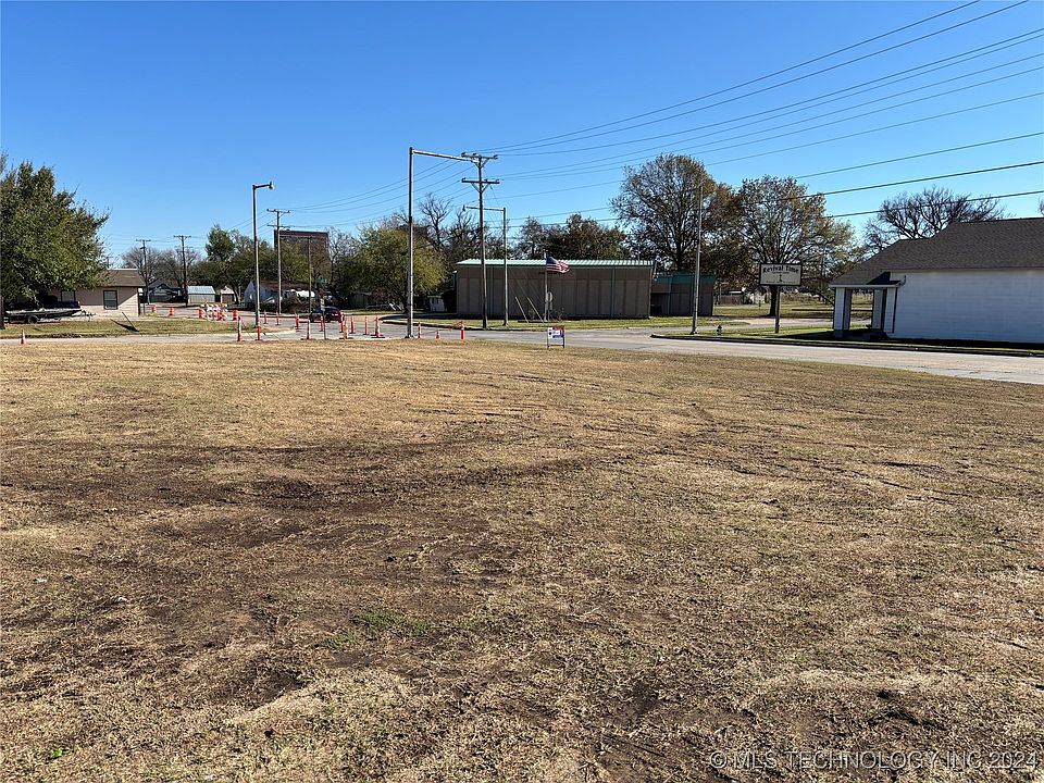 1st image of 101 N Virginia Ave