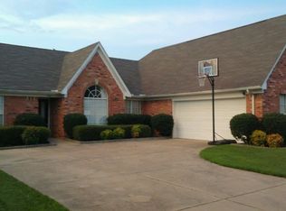 764 Sweetwater Dr, Southaven, MS 38672