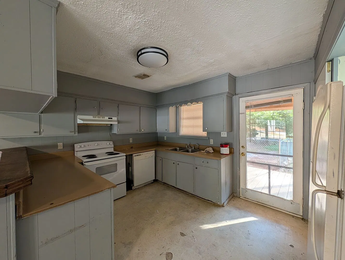 One Bedroom One Bath in the Country — Photo 3