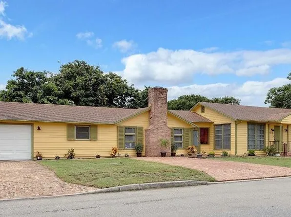 1230 N C Street, Lake Worth Beach, FL 33460