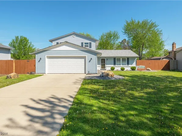 404 Oaknoll Dr, Amherst, OH 44001