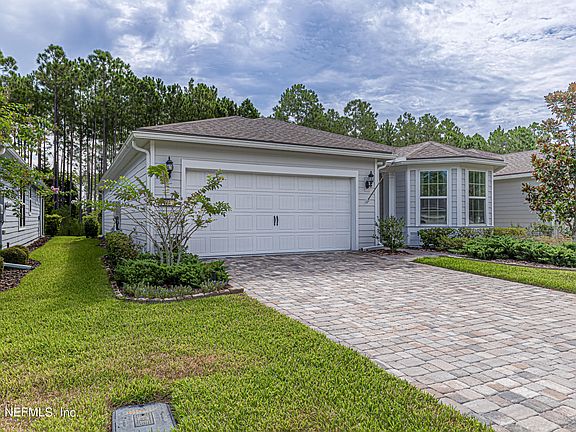 3rd image of 94 WOODGATE Drive