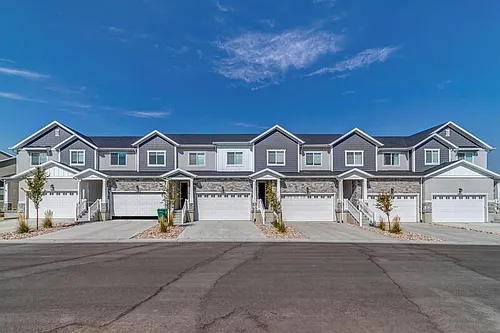 4165 W 2010 N Photo 1