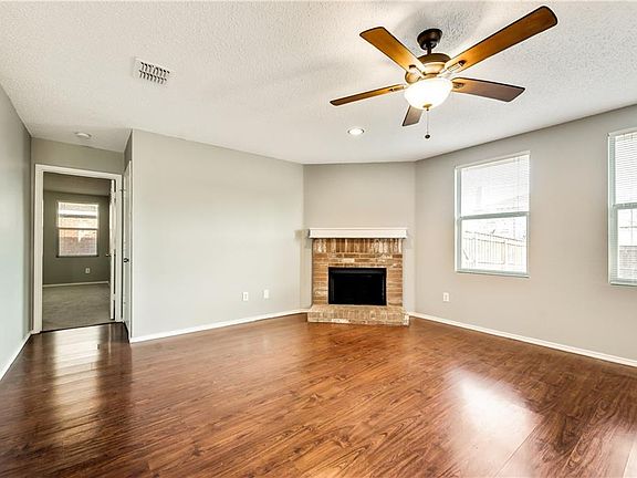 4th image of 3120 Prairie Aster Dr