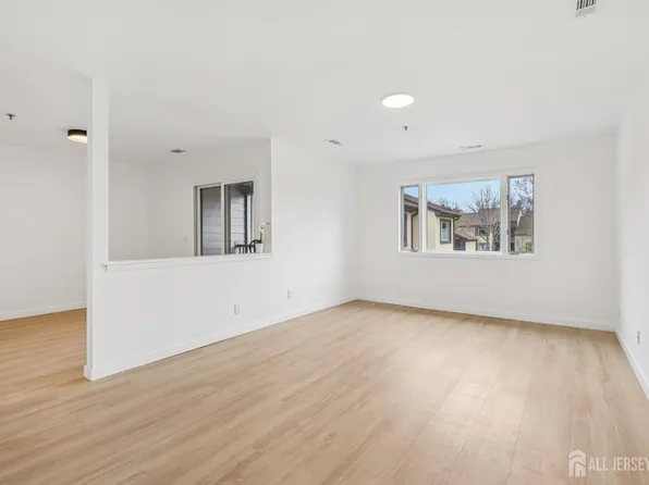 1304 Sayre Dr, Princeton, NJ 08540