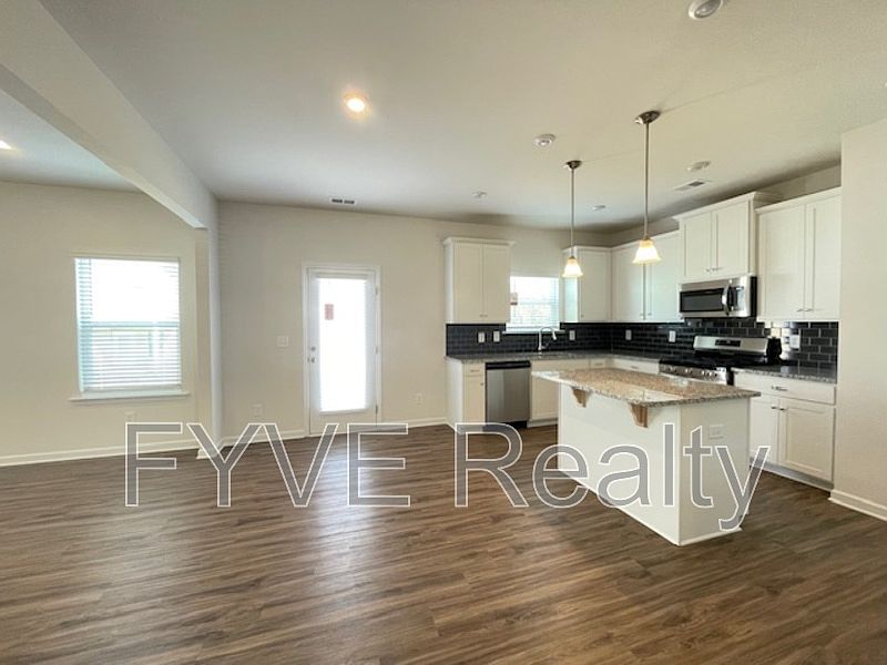 300 Knights Ct, Canton, GA 30115 Zillow