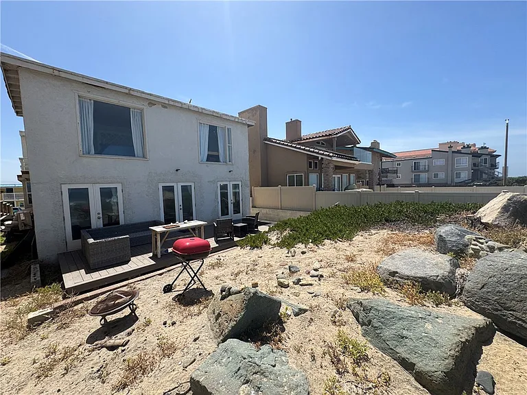 1398 Seacoast Dr #D — Photo 27