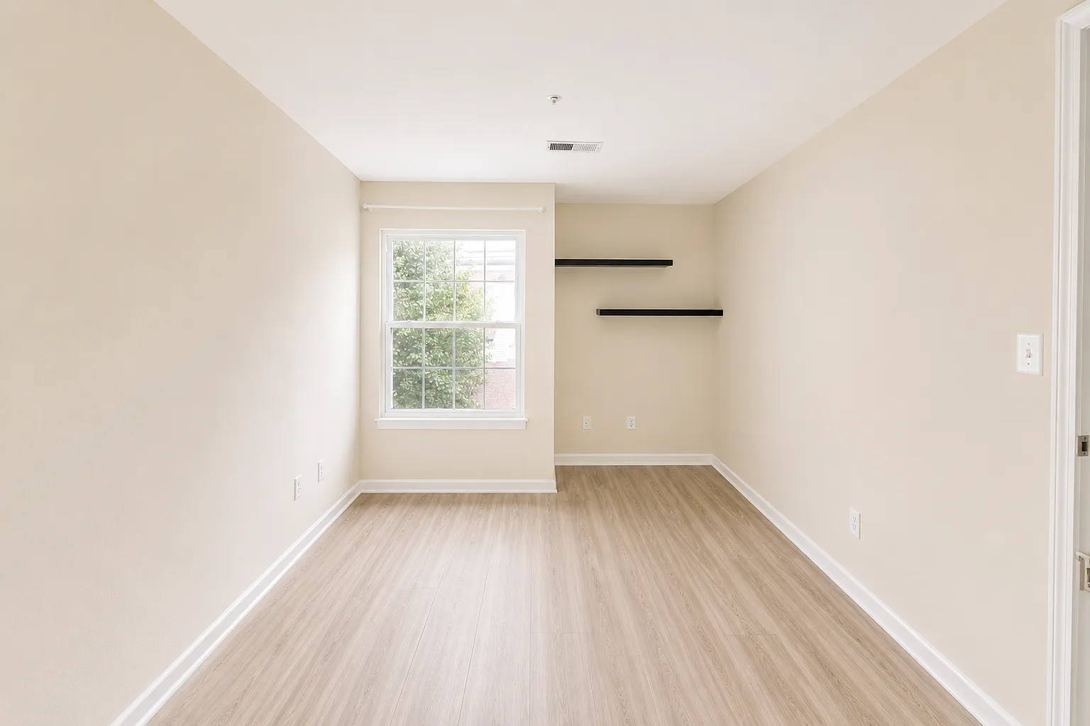 1 bed, 624 sqft, $1,500 — Photo 3