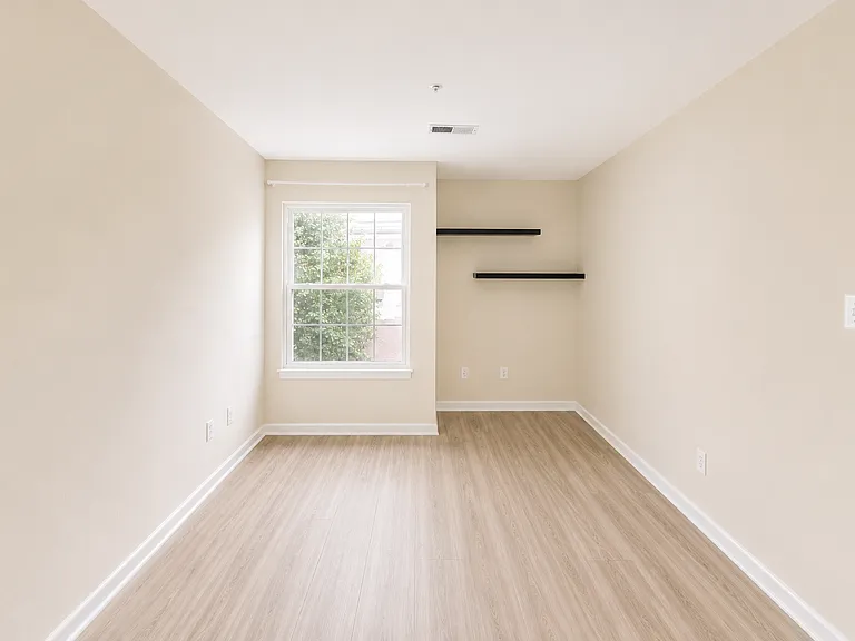 18501 Fairlight Dr #330 — Photo 3