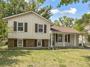 189 Jacobsen Ave, Glendale Heights, IL 60139