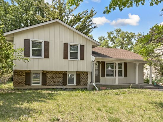 189 Jacobsen Ave, Glendale Heights, IL 60139