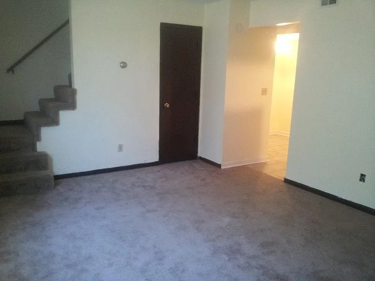 NW 64th St — Photo 10