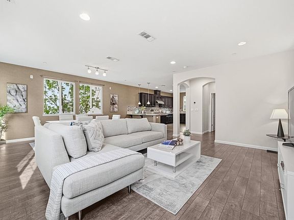 5th image of 7026 N Mariposa Ln