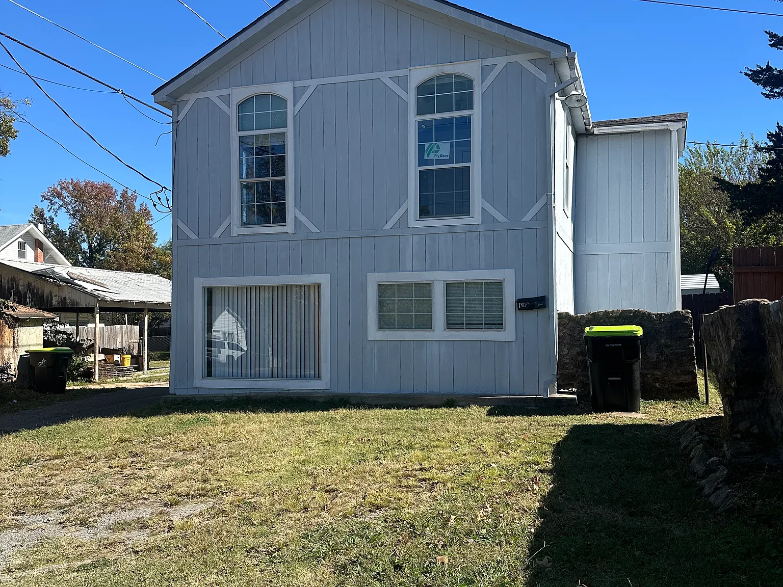 2 bed, 1.5 bath, $775 — Photo 2