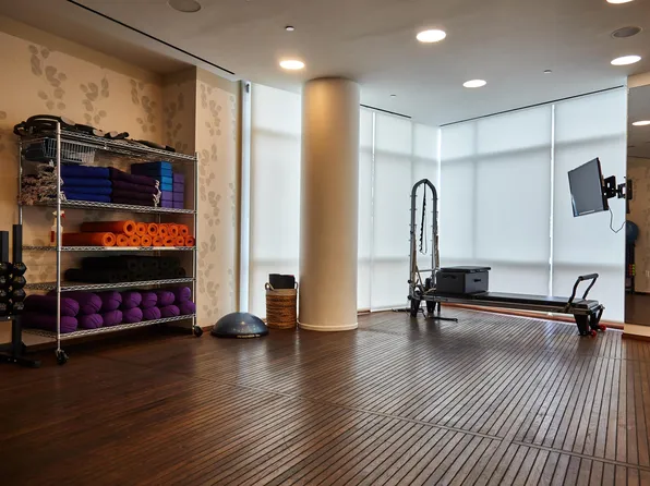 77 Hudson Street image 29 of 35