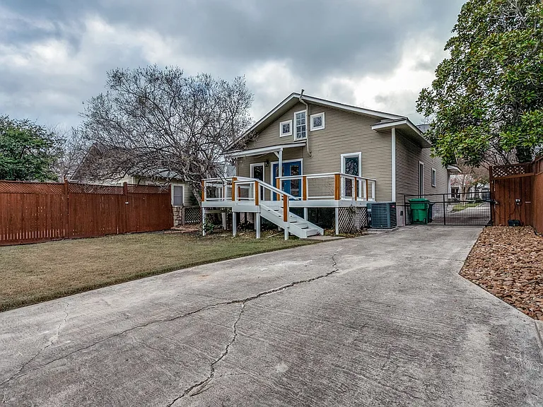 124 Normandy Ave — Photo 25