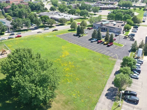 2030 Stearns Way, Saint Cloud, MN 56303