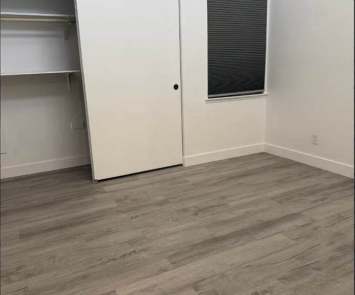 2451 Greendale Dr — Photo 3