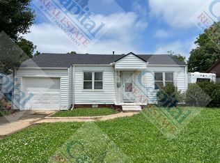 305 E Douglas Dr, Midwest City, OK 73110