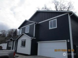 1617 Morgan Blvd, Rock Island, WA 98850