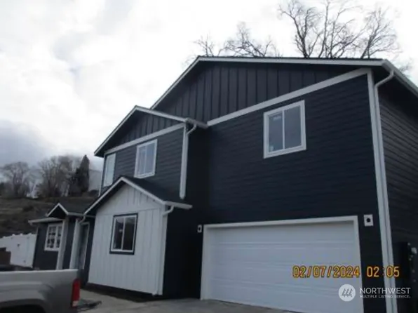 1617 Morgan Boulevard, Rock Island, WA 98850