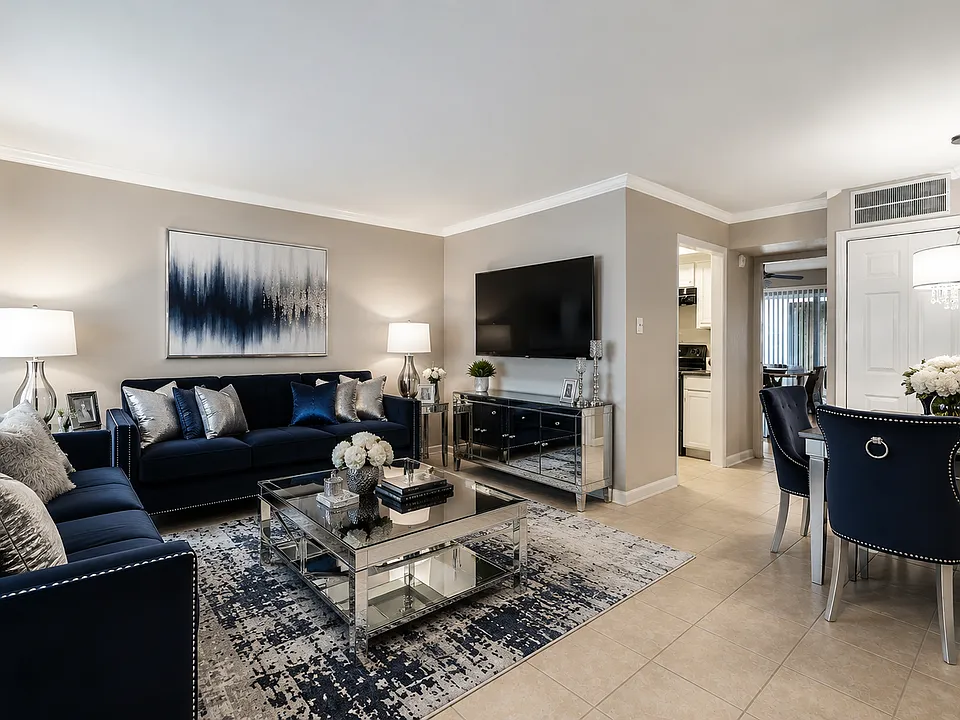 7979 Westheimer