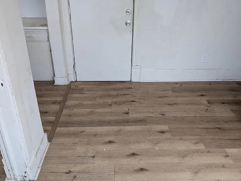 111 W State St #1 — Photo 5