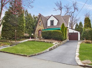 30 Tudor La, Scarsdale, NY