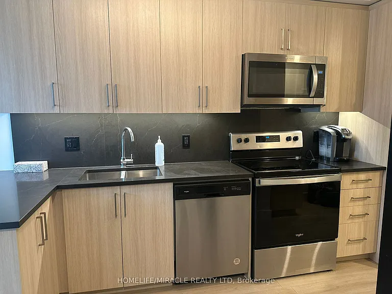 145 Columbia St W #1926 — Photo 8