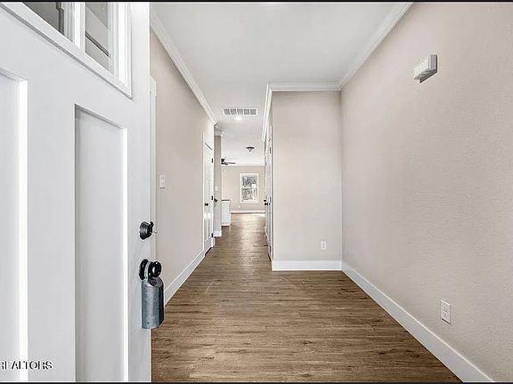 2nd image of 721 Haig St