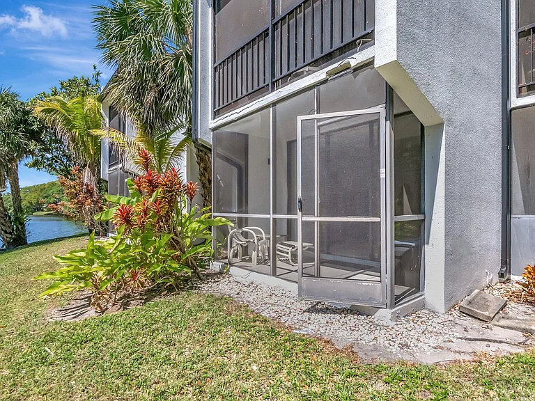 3705 Bridgewood Dr — Photo 28