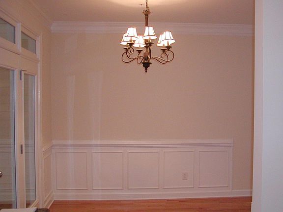 Dining room (level 2)