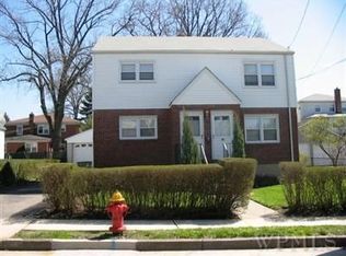 24 Rossiter Ave, Yonkers, NY 10701
