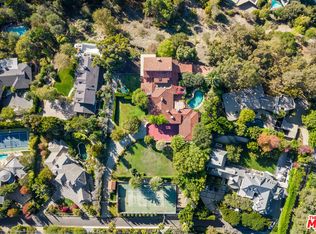 735 N Bonhill Rd, Los Angeles, CA 90049