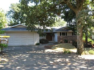 7510 Ridge Dr, Gladstone, OR 97027
