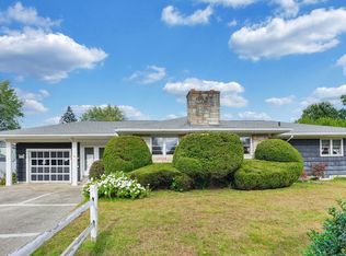 38 Dillon St, Chicopee, MA 01013