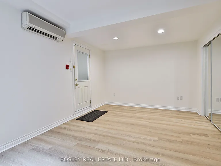 144 Evelyn Ave #LOWER — Photo 6