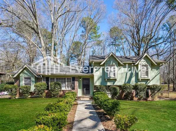 424 Carriage Dr, Birmingham, AL 35214