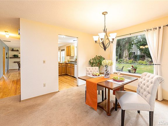 5th image of 5117 Arlington Ct SE