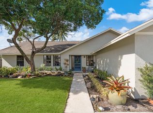 26 Cedar Cir, Boynton Beach, FL 33436