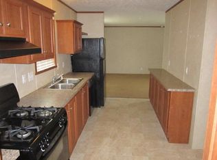 3534 Windsor Woods Dr, Wayland, MI 49348