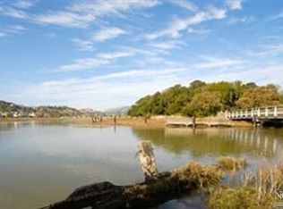 59 Schmidt Ln, San Rafael, CA 94903