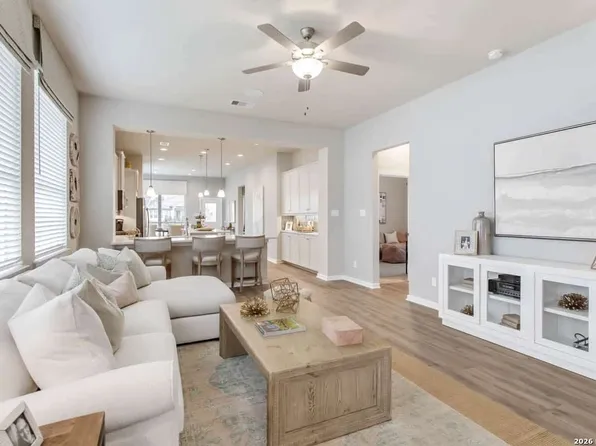 260 ALPINE LKS, New Braunfels, TX 78130