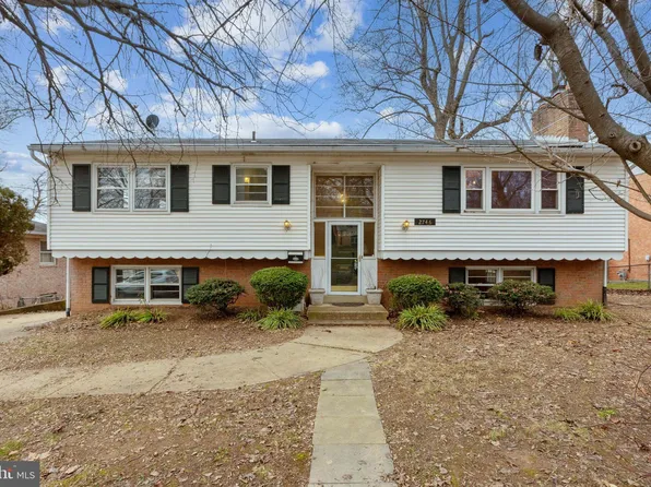 2746 Welcome Dr, Falls Church, VA 22046